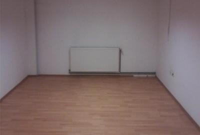 Spațiu comercial, de 626 mp, în UTA - 9