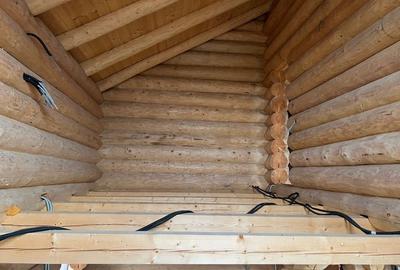 Doua cabane din bustean rotund, 120 mp utili, 1200mp teren, zona Balcesti - 15
