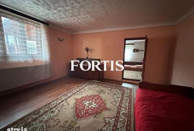 Casă cu 3 camere cu Teren 332 Mp în Central - 2