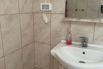 Casa la sol, renovata ,caramida, pentru locuit sau spatiu birouri, zona  buna - 23