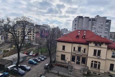 Garsonieră decomandată, mobilată în Lahovari - 11