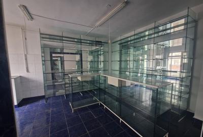 Spațiu comercial, de 48 mp, în Decebal - 7