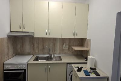 Garsonieră nedecomandată în Far - 8