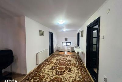 Casă cu 8 camere cu Teren 1500 Mp în Burdujeni - 2