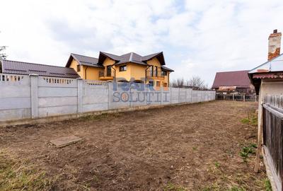 Teren agricol intravilan de 303 mp, în Est - 2