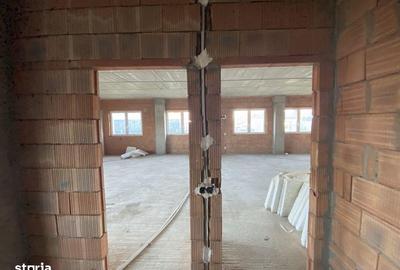 Apartament cu 4 camere semidecomandat în Central - 5