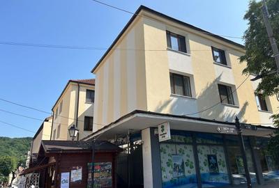Apartament cu 2 camere decomandat în Central - 2