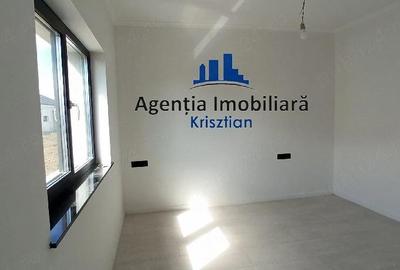 Casă cu 7 camere cu Teren 420 Mp în Odoreu - 2