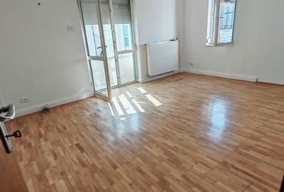Casă cu 5 camere cu Teren 260 Mp în Colentina - 14