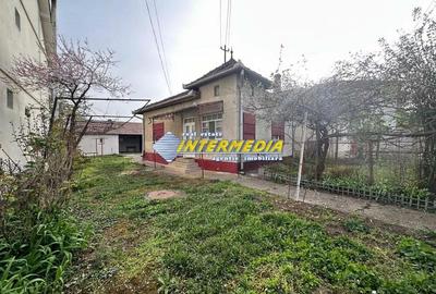 Vanzare Casa cu 920 mp teren Alba Iulia Zona HCC la asfalt si toate utilitatiile - 2