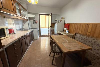 Apartament cu 3 camere decomandat în Răcădău - 6