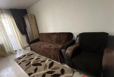 Apartament cu 2 camere decomandat în Podu Roș