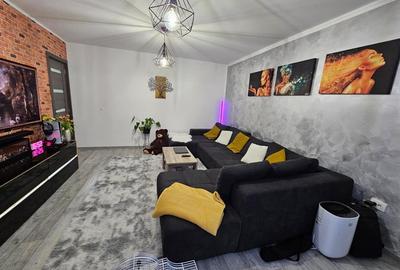 Apartament cu 2 camere decomandat, mobilat în Exterior Sud