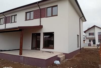 Casă cu 4 camere în Central - 6