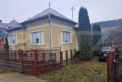 Casa de vanzare, 3 camere, 80 mp, comuna Spermezeu - 2