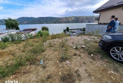 Teren de 1000 mp, în Gării - 3