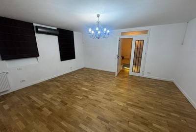 Apartament cu 2 camere decomandat, mobilat în Foișorul de Foc