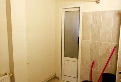 Spațiu comercial, de 70 mp, în P-ța Unirii - 6