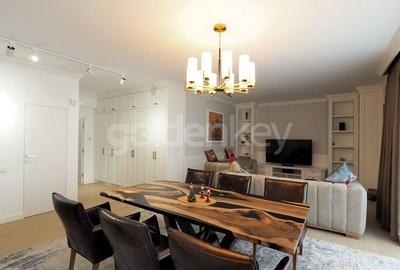 Apartament cu 5 camere semidecomandat în Șoseaua Nordului