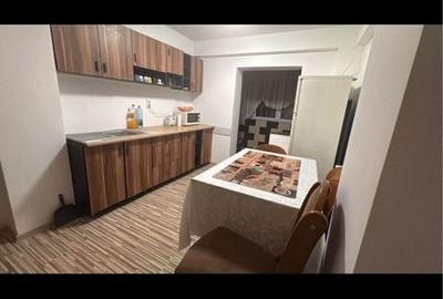Apartament cu 2 camere decomandat în 1 Mai
