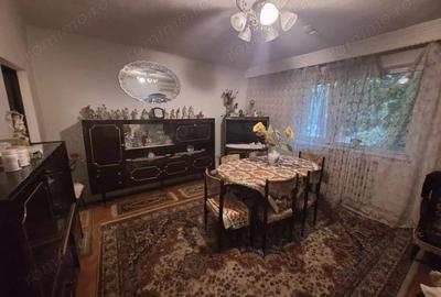 Casă cu Teren 636 Mp în Cetate - 2