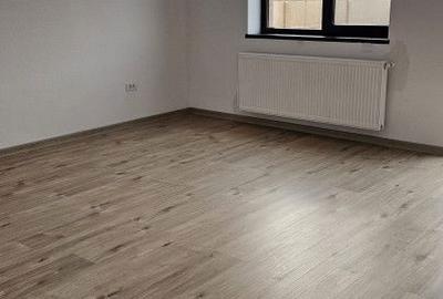 Casă cu 4 camere în Prelungirea Ghencea