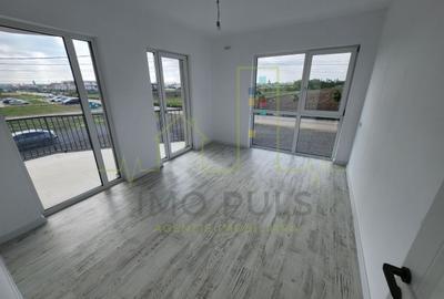 Apartament cu 3 camere decomandat în Dumbrăvița - 2