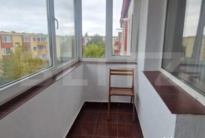 Apartament cu 3 camere decomandat, mobilat în Triaj