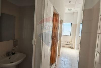 Spațiu comercial, de 130 mp, în 1 Mai - 12
