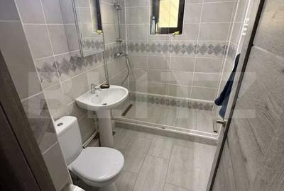 Apartament cu 5 camere în Micro 3 - 5