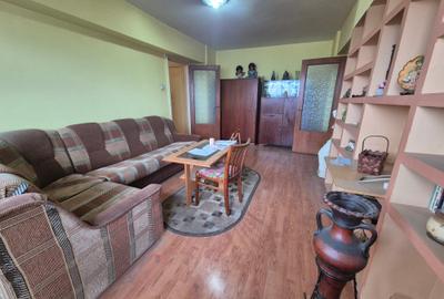 Apartament cu 3 camere semidecomandat în 1 Decembrie 1918 - 4