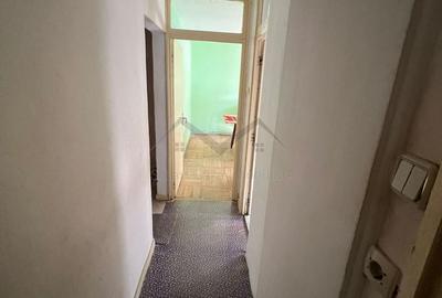 Apartament cu 4 camere decomandat în Cug - 12