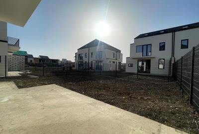 Duplex cu 5 camere cu Canalizare în Central - 7