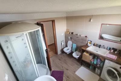 Casă cu 5 camere cu Teren 2272 Mp în Central - 4