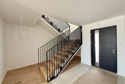 Casă cu 5 camere cu Canalizare în Nord - 3