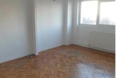 Apartament cu 4 camere decomandat în Republicii - 5