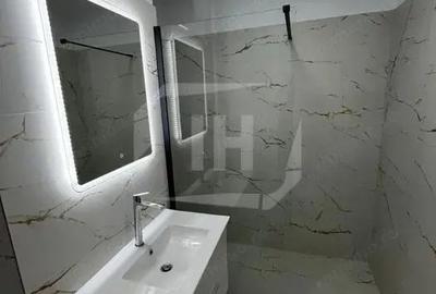 Apartament cu 3 camere decomandat în Zorilor