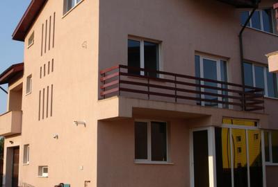 Casă cu 5 camere cu Teren 400 Mp în Fundeni - 10