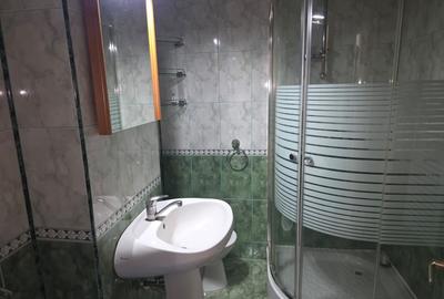 Apartament cu 3 camere decomandat în Găvana - 7