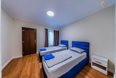 Business Industrial + Regim Hotelier - 35