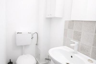 Apartament cu 3 camere decomandat în Central - 1