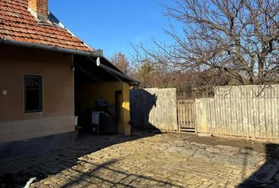 Casa de vanzare in Nadlac ,670 suprafata totala - 2