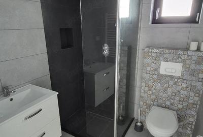 Casă cu Teren 500 Mp în Central - 3