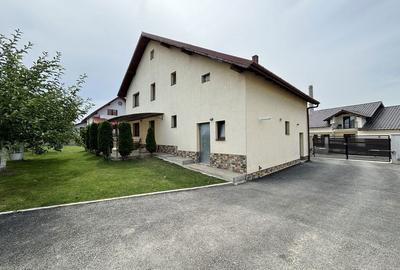 Casă cu 4 camere în Central - 6