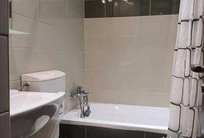 Apartament cu 2 camere semidecomandat în Basarabia