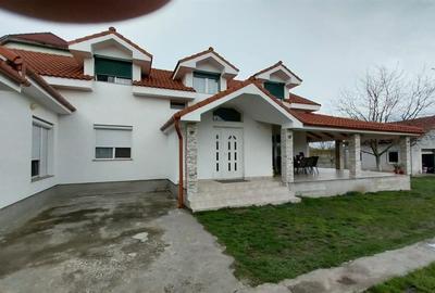 RECO Vila unica in Santion cu teren de 2200mp - 2