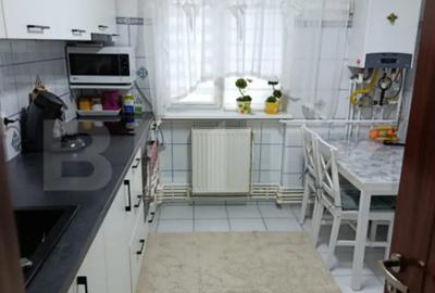 Apartament cu 3 camere decomandat în George Enescu - 6