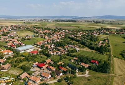 FILM! 2.000 mp teren intravilan, cu utilitati, apreciabil a - 28