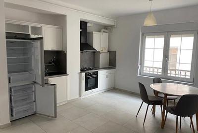Apartament cu 2 camere decomandat în Dumbrăvița - 1