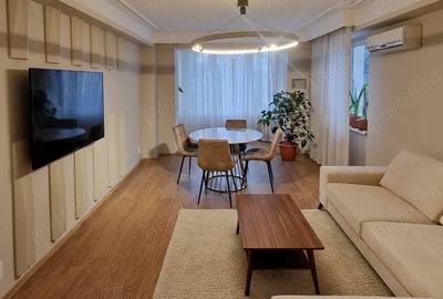 Apartament cu 3 camere decomandat în Central - 2